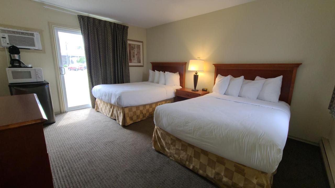 Travelodge By Wyndham Gananoque Eksteriør billede