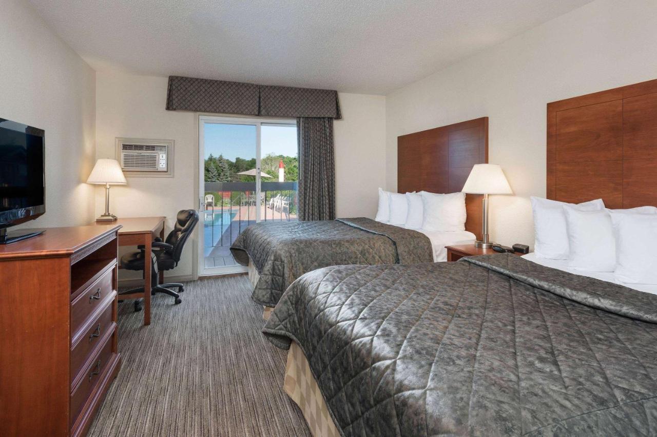 Travelodge By Wyndham Gananoque Eksteriør billede