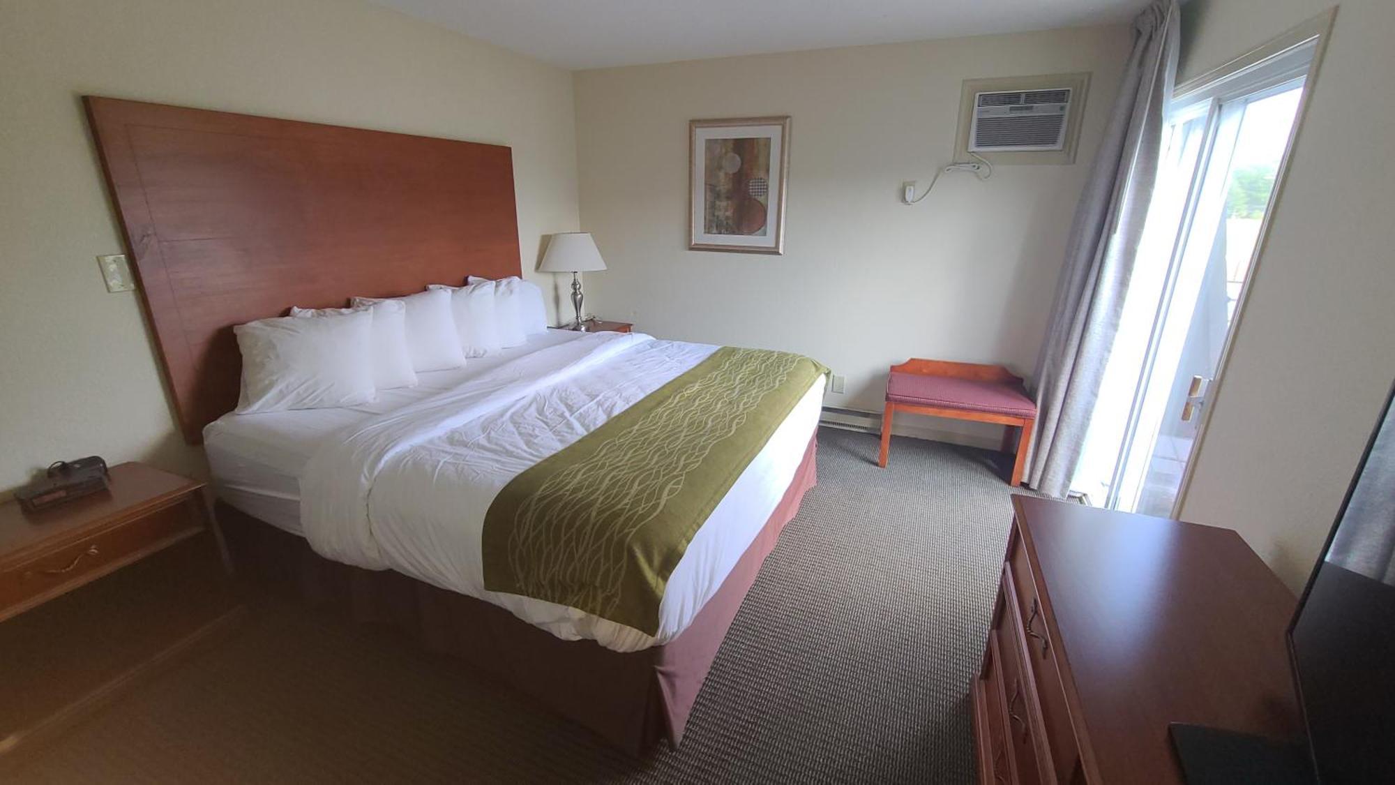 Travelodge By Wyndham Gananoque Eksteriør billede